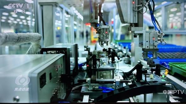 科技長虹煉成產(chǎn)業(yè)冠軍之路 長虹華意三十年技術(shù)升級與智能計(jì)算機(jī)領(lǐng)域的創(chuàng)新實(shí)踐